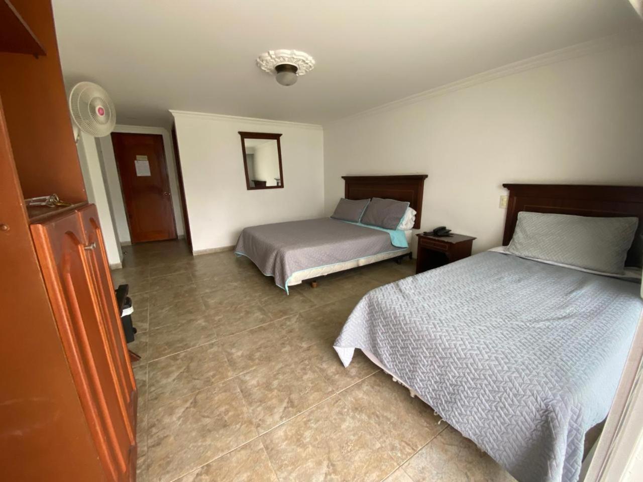 Hotel Juan De La Vega La Vega  Habitación foto